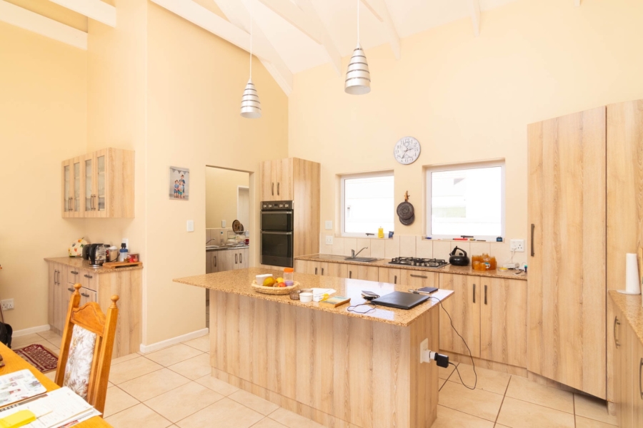 4 Bedroom Property for Sale in Velddrif Western Cape